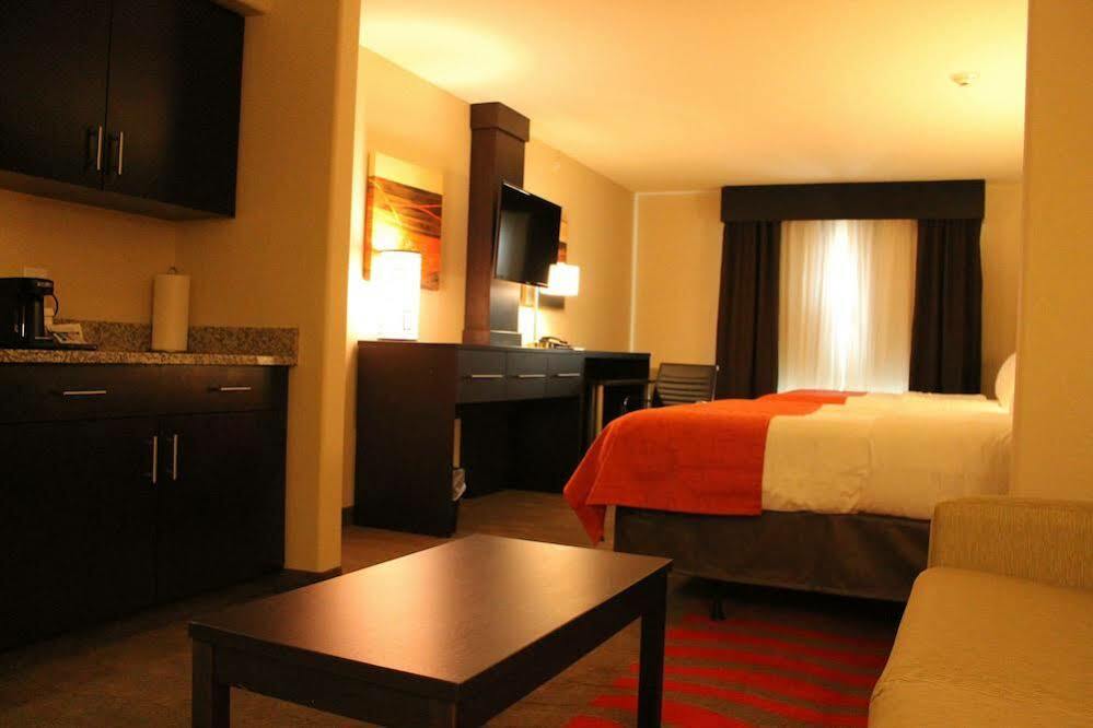 Holiday Inn Express Hotel & Suites Glasgow By Ihg Exterior foto